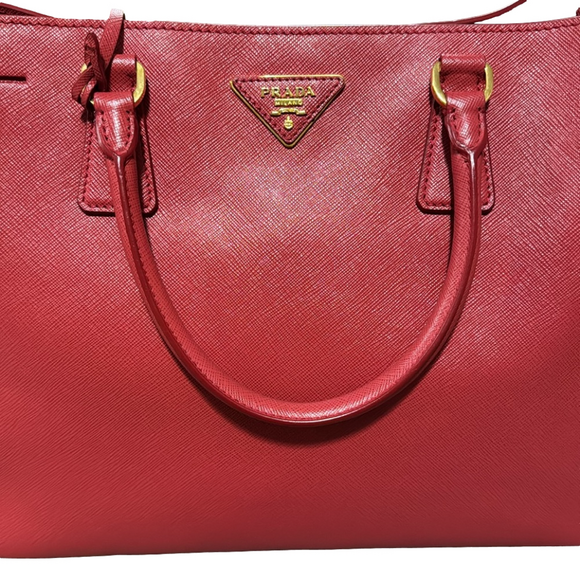 PRADA SAFFIANO LUX TOTE Handbag - Picture 10 of 15